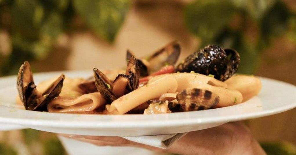 Menu estivo? Al ristorante pesce, insalate e pizze light.