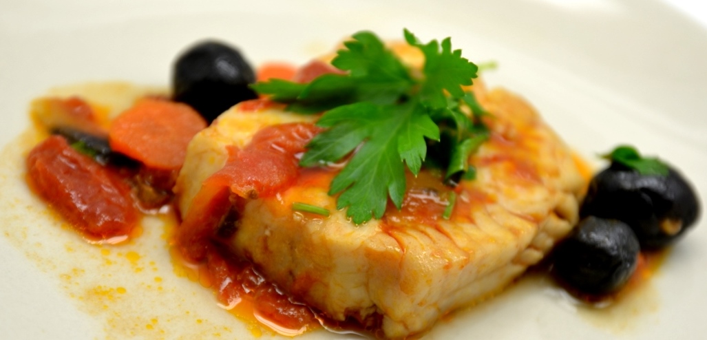 Festeggiare l’estate col menu di pesce al ristorante!