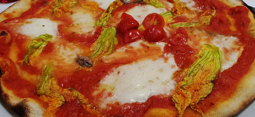 Ricercata e appetitosa, è la pizzeria gourmet aperta tutte le sere!